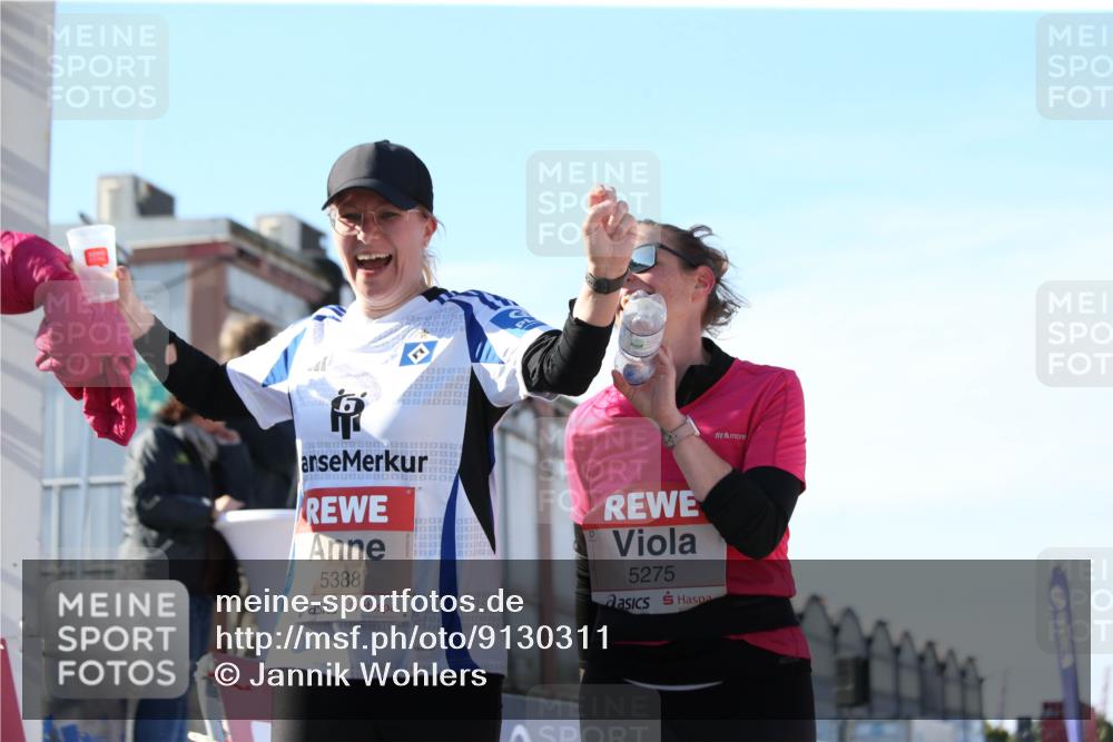 03.10.2025 - Köhlbrandbrückenlauf Jannik Wohlers http://msf.ph/oto/9130311 03.10.2025 13:46:51 Ziel 5275, 5295, 5372, 5388, 5759 meine-sportfotos.de