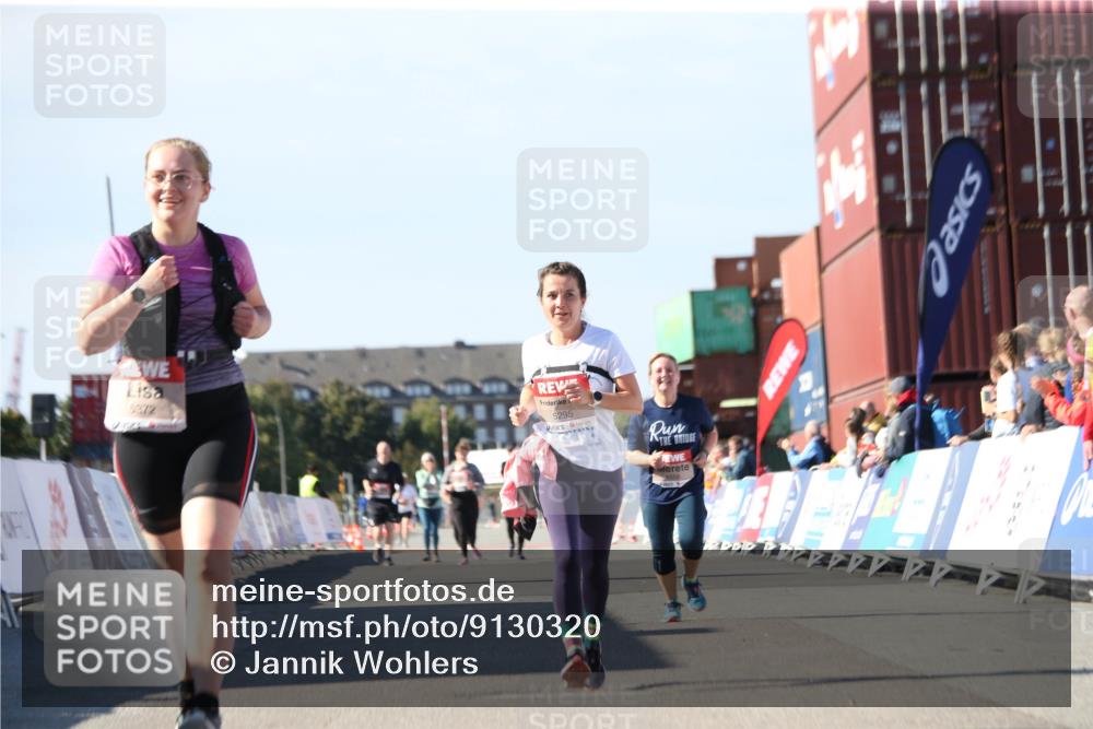 03.10.2025 - Köhlbrandbrückenlauf Jannik Wohlers http://msf.ph/oto/9130320 03.10.2025 13:46:54 Ziel 5275, 5295, 5372, 5388, 5759, 6558 meine-sportfotos.de