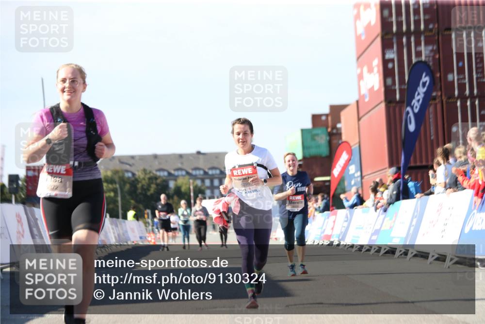 03.10.2025 - Köhlbrandbrückenlauf Jannik Wohlers http://msf.ph/oto/9130324 03.10.2025 13:46:54 Ziel 5275, 5295, 5372, 5388, 5759, 6558 meine-sportfotos.de