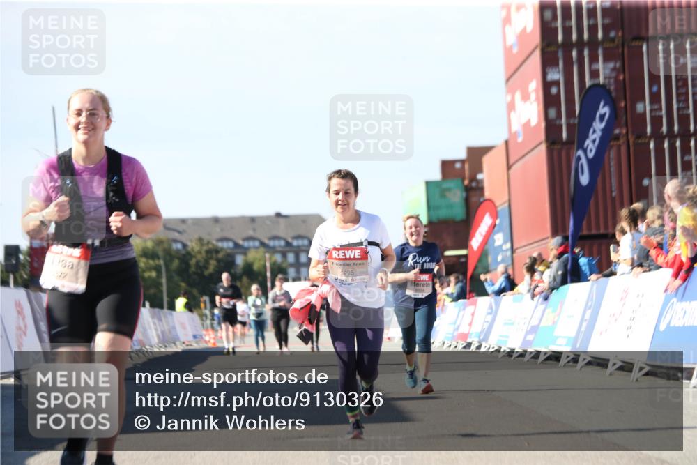 03.10.2025 - Köhlbrandbrückenlauf Jannik Wohlers http://msf.ph/oto/9130326 03.10.2025 13:46:54 Ziel 5275, 5295, 5372, 5388, 5759, 6558 meine-sportfotos.de