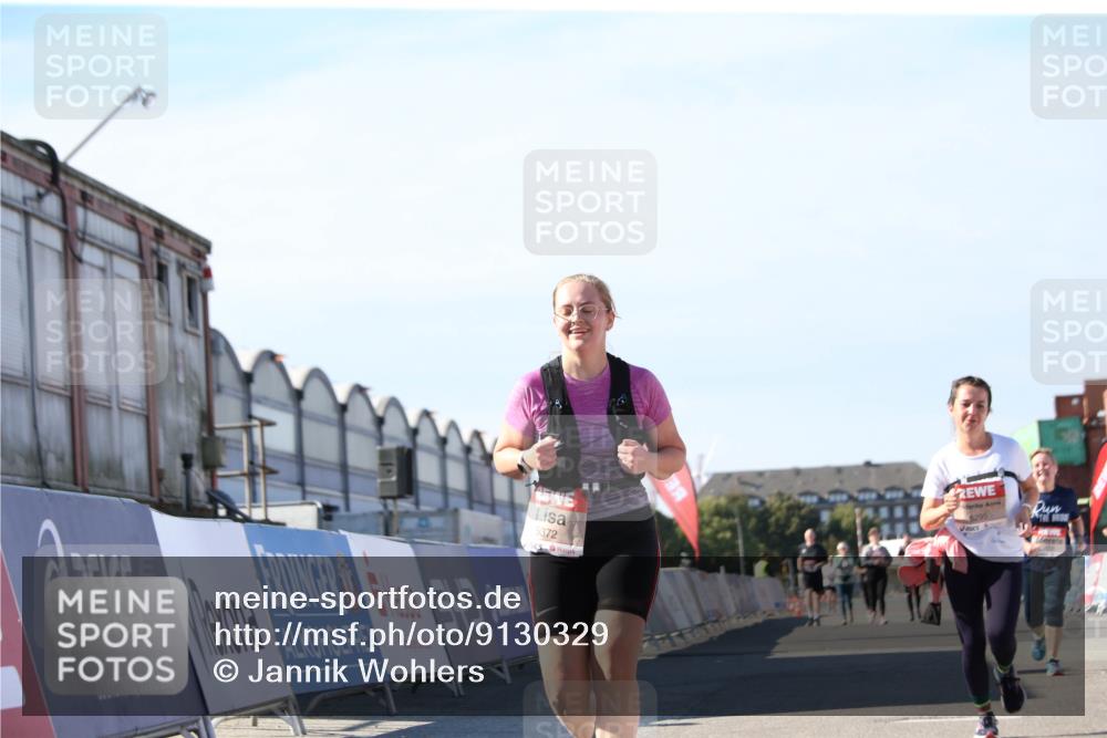 03.10.2025 - Köhlbrandbrückenlauf Jannik Wohlers http://msf.ph/oto/9130329 03.10.2025 13:46:55 Ziel 5275, 5295, 5372, 5388, 5759, 6558 meine-sportfotos.de