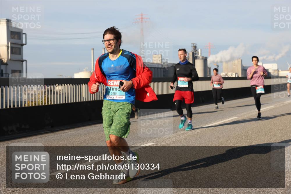 03.10.2025 - Köhlbrandbrückenlauf Lena Gebhardt http://msf.ph/oto/9130334 03.10.2025 09:49:26 Position 2 3484 meine-sportfotos.de