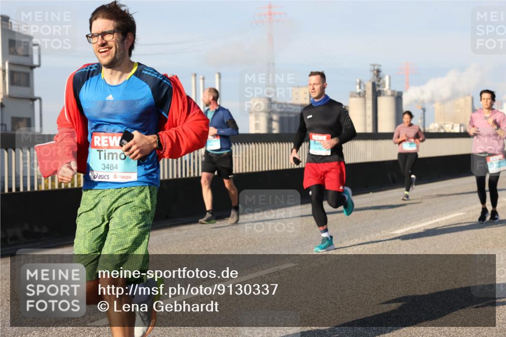 03.10.2025 - Köhlbrandbrückenlauf Lena Gebhardt http://msf.ph/oto/9130337 03.10.2025 09:49:27 Position 2 3484 meine-sportfotos.de