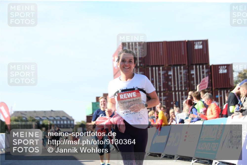 03.10.2025 - Köhlbrandbrückenlauf Jannik Wohlers http://msf.ph/oto/9130364 03.10.2025 13:46:56 Ziel 5275, 5295, 5372, 5388, 5759, 6558 meine-sportfotos.de