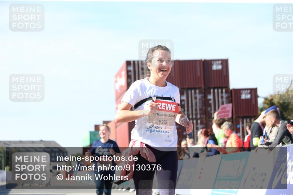 03.10.2025 - Köhlbrandbrückenlauf Jannik Wohlers http://msf.ph/oto/9130376 03.10.2025 13:46:57 Ziel 5275, 5295, 5372, 5388, 5759, 6558 meine-sportfotos.de