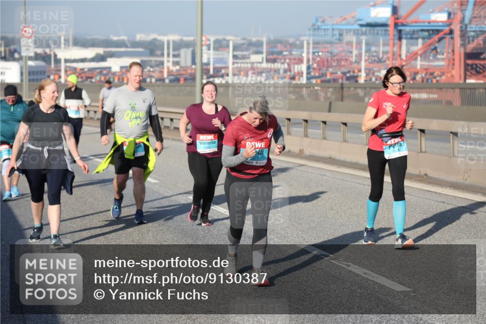 03.10.2025 - Köhlbrandbrückenlauf Yannick Fuchs http://msf.ph/oto/9130387 03.10.2025 09:02:52 Position 2 8877, 2575 meine-sportfotos.de