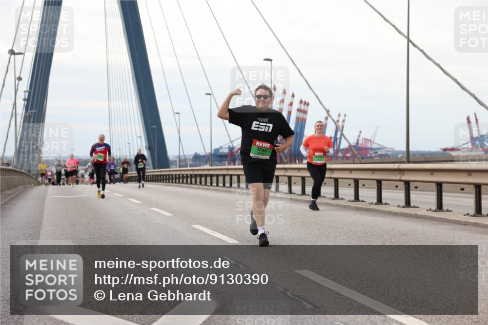 03.10.2025 - Köhlbrandbrückenlauf Lena Gebhardt http://msf.ph/oto/9130390 03.10.2025 16:05:56 Position 2  meine-sportfotos.de