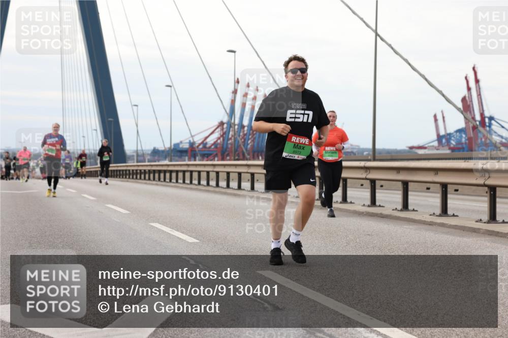 03.10.2025 - Köhlbrandbrückenlauf Lena Gebhardt http://msf.ph/oto/9130401 03.10.2025 16:05:57 Position 2 7, 8973 meine-sportfotos.de
