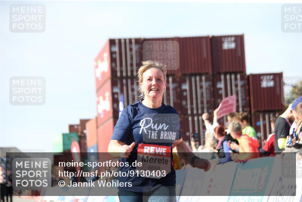 03.10.2025 - Köhlbrandbrückenlauf Jannik Wohlers http://msf.ph/oto/9130403 03.10.2025 13:46:59 Ziel 5275, 5295, 5372, 5388, 6558 meine-sportfotos.de