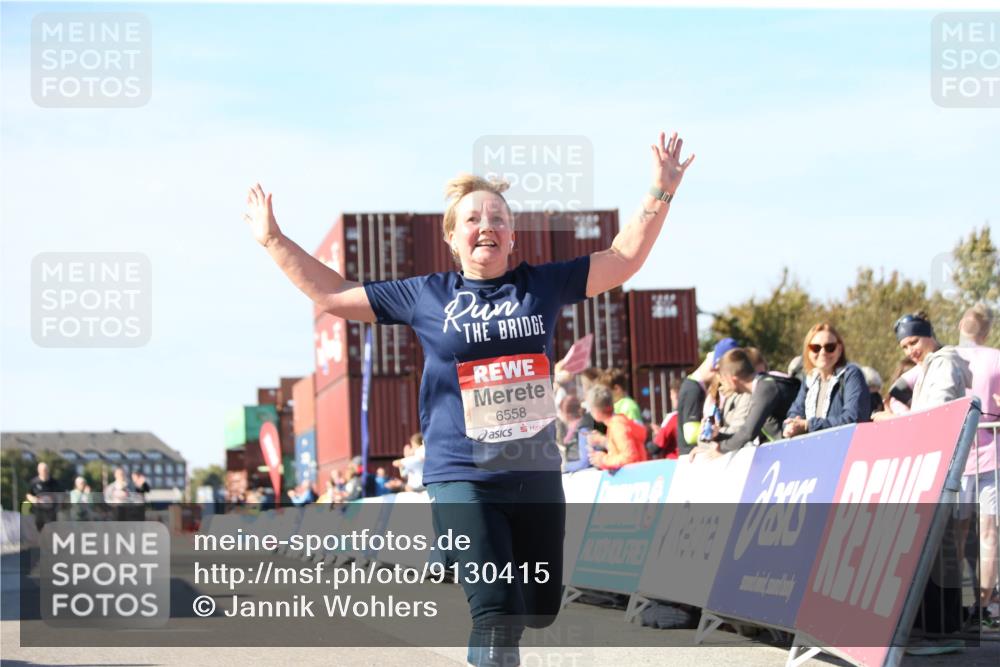 03.10.2025 - Köhlbrandbrückenlauf Jannik Wohlers http://msf.ph/oto/9130415 03.10.2025 13:47:00 Ziel 5275, 5295, 5372, 5388, 6558 meine-sportfotos.de