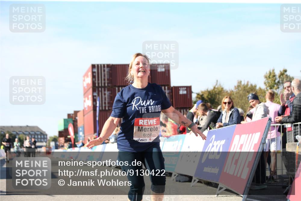 03.10.2025 - Köhlbrandbrückenlauf Jannik Wohlers http://msf.ph/oto/9130422 03.10.2025 13:47:00 Ziel 5275, 5295, 5372, 5388, 6558 meine-sportfotos.de