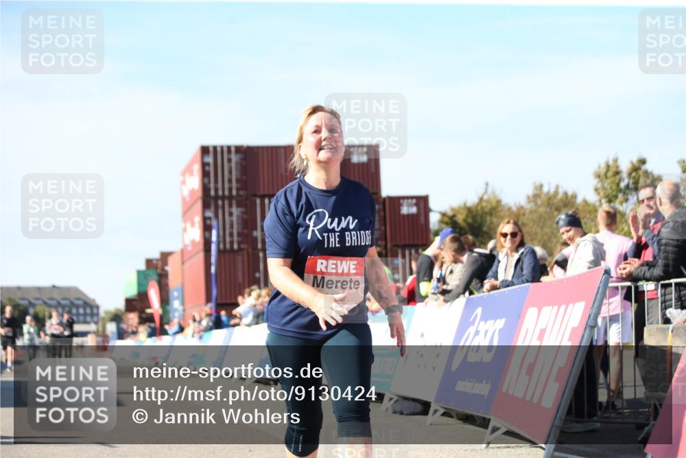 03.10.2025 - Köhlbrandbrückenlauf Jannik Wohlers http://msf.ph/oto/9130424 03.10.2025 13:47:00 Ziel 5275, 5295, 5372, 5388, 6558 meine-sportfotos.de