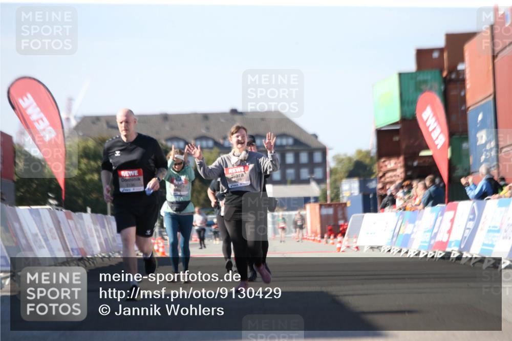 03.10.2025 - Köhlbrandbrückenlauf Jannik Wohlers http://msf.ph/oto/9130429 03.10.2025 13:47:04 Ziel 5136, 5295, 5372, 6558 meine-sportfotos.de