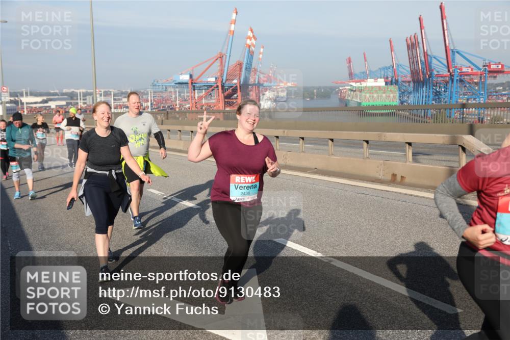 03.10.2025 - Köhlbrandbrückenlauf Yannick Fuchs http://msf.ph/oto/9130483 03.10.2025 09:02:56 Position 2 2438 meine-sportfotos.de