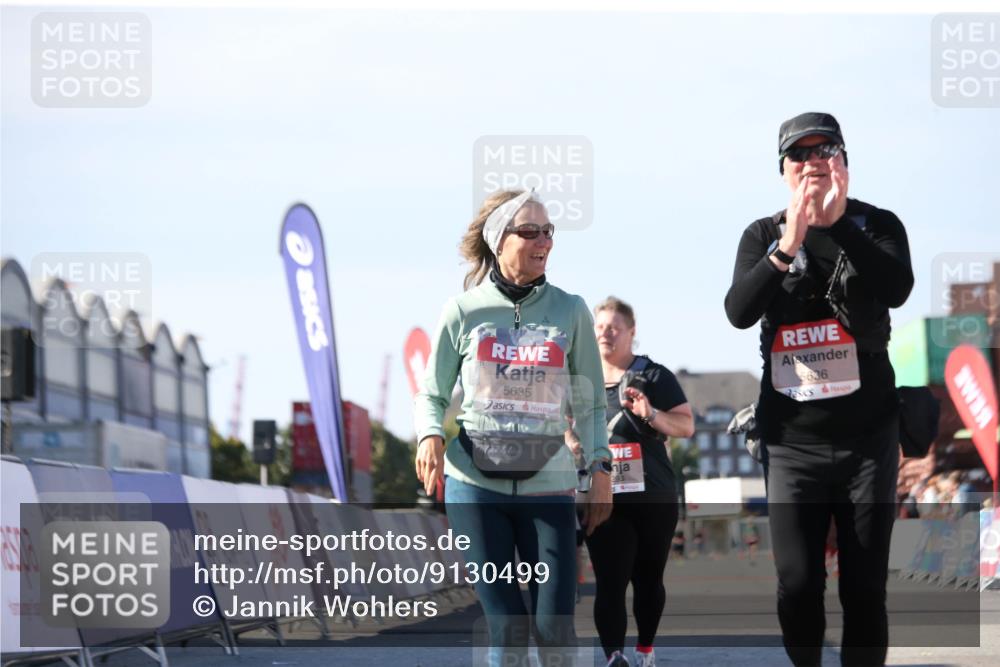 03.10.2025 - Köhlbrandbrückenlauf Jannik Wohlers http://msf.ph/oto/9130499 03.10.2025 13:47:14 Ziel 5136, 5293, 5635, 5636, 6073 meine-sportfotos.de
