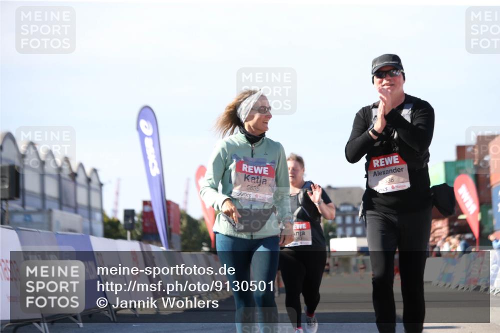 03.10.2025 - Köhlbrandbrückenlauf Jannik Wohlers http://msf.ph/oto/9130501 03.10.2025 13:47:14 Ziel 5136, 5293, 5635, 5636, 6073 meine-sportfotos.de