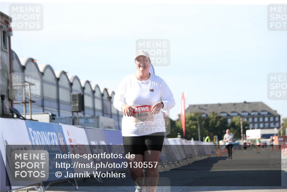 03.10.2025 - Köhlbrandbrückenlauf Jannik Wohlers http://msf.ph/oto/9130557 03.10.2025 13:47:28 Ziel 5534 meine-sportfotos.de