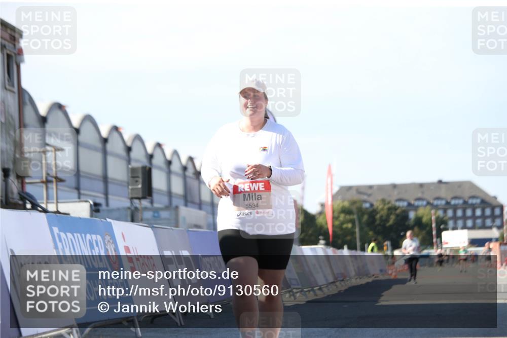03.10.2025 - Köhlbrandbrückenlauf Jannik Wohlers http://msf.ph/oto/9130560 03.10.2025 13:47:28 Ziel 5534 meine-sportfotos.de