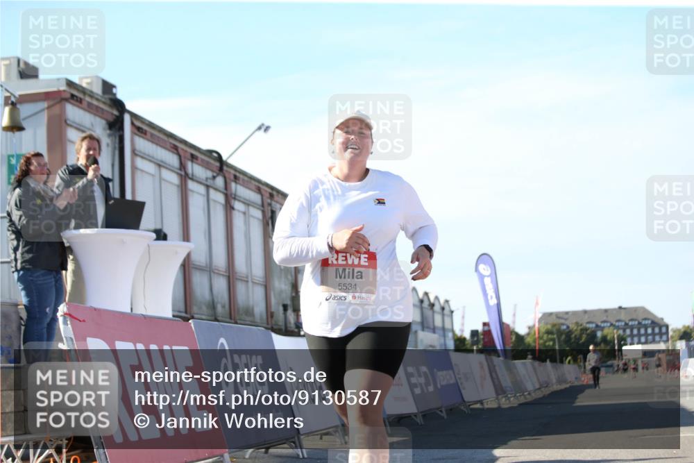 03.10.2025 - Köhlbrandbrückenlauf Jannik Wohlers http://msf.ph/oto/9130587 03.10.2025 13:47:30 Ziel 5534 meine-sportfotos.de