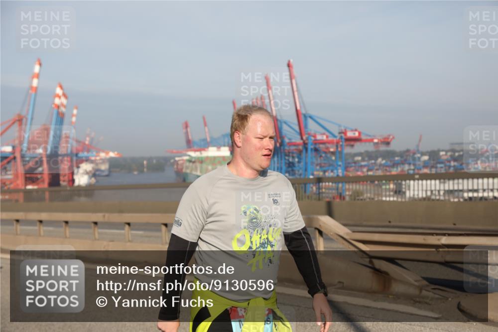 03.10.2025 - Köhlbrandbrückenlauf Yannick Fuchs http://msf.ph/oto/9130596 03.10.2025 09:03:00 Position 2  meine-sportfotos.de