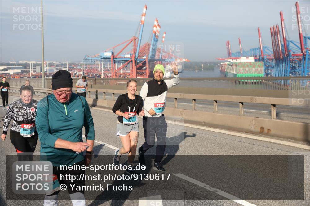 03.10.2025 - Köhlbrandbrückenlauf Yannick Fuchs http://msf.ph/oto/9130617 03.10.2025 09:03:02 Position 2 2555, 8433, 1729 meine-sportfotos.de