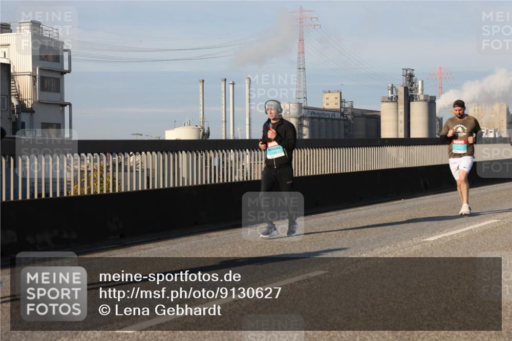 03.10.2025 - Köhlbrandbrückenlauf Lena Gebhardt http://msf.ph/oto/9130627 03.10.2025 09:49:37 Position 2  meine-sportfotos.de