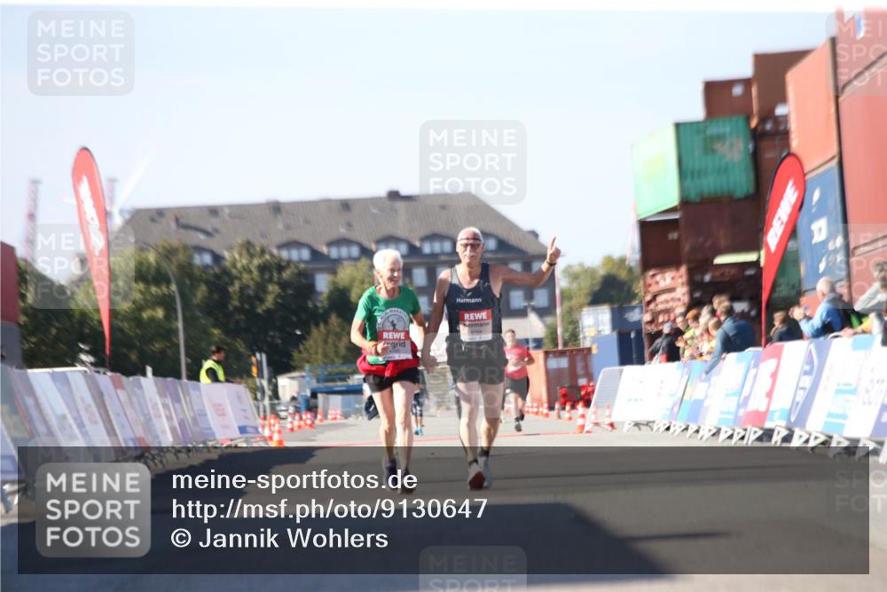 03.10.2025 - Köhlbrandbrückenlauf Jannik Wohlers http://msf.ph/oto/9130647 03.10.2025 13:48:02 Ziel  meine-sportfotos.de