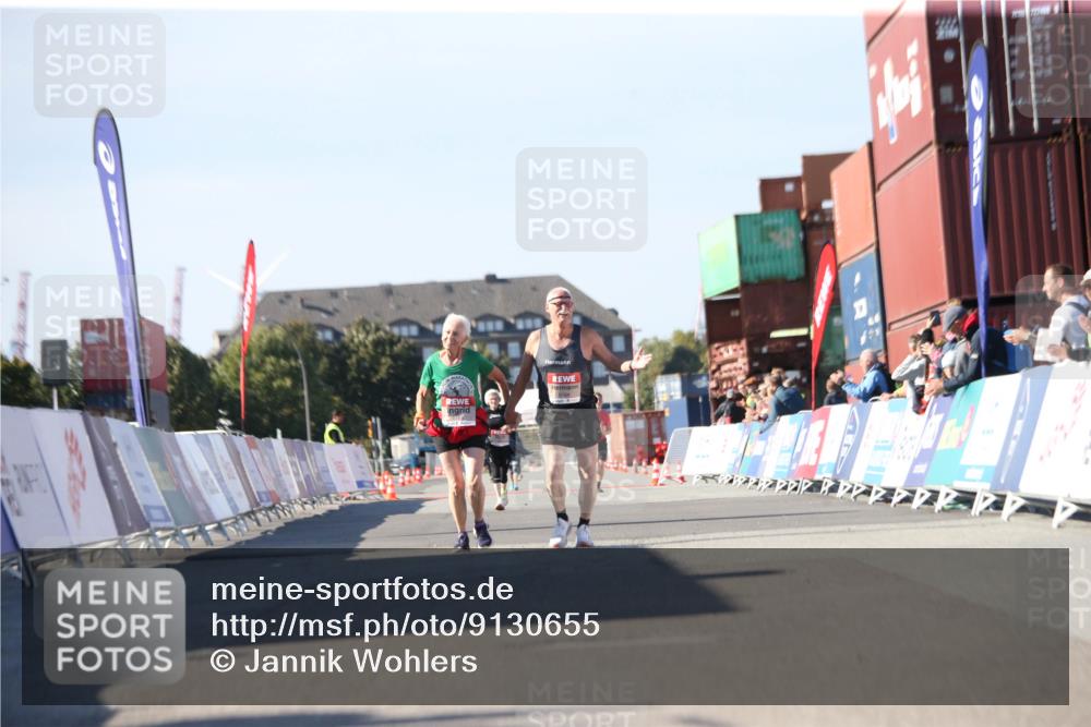 03.10.2025 - Köhlbrandbrückenlauf Jannik Wohlers http://msf.ph/oto/9130655 03.10.2025 13:48:04 Ziel  meine-sportfotos.de