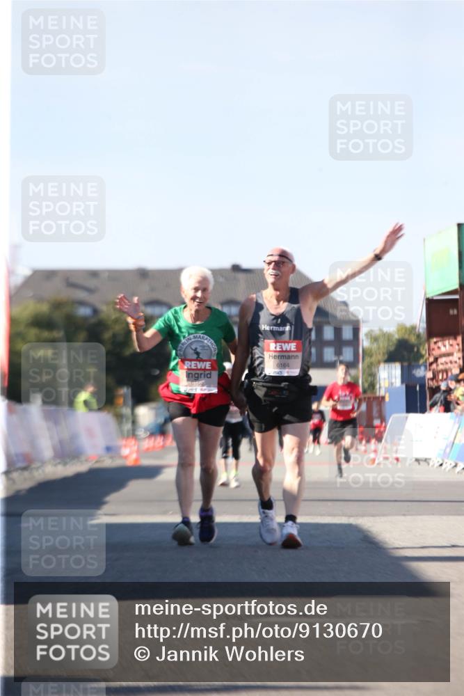 03.10.2025 - Köhlbrandbrückenlauf Jannik Wohlers http://msf.ph/oto/9130670 03.10.2025 13:48:06 Ziel  meine-sportfotos.de