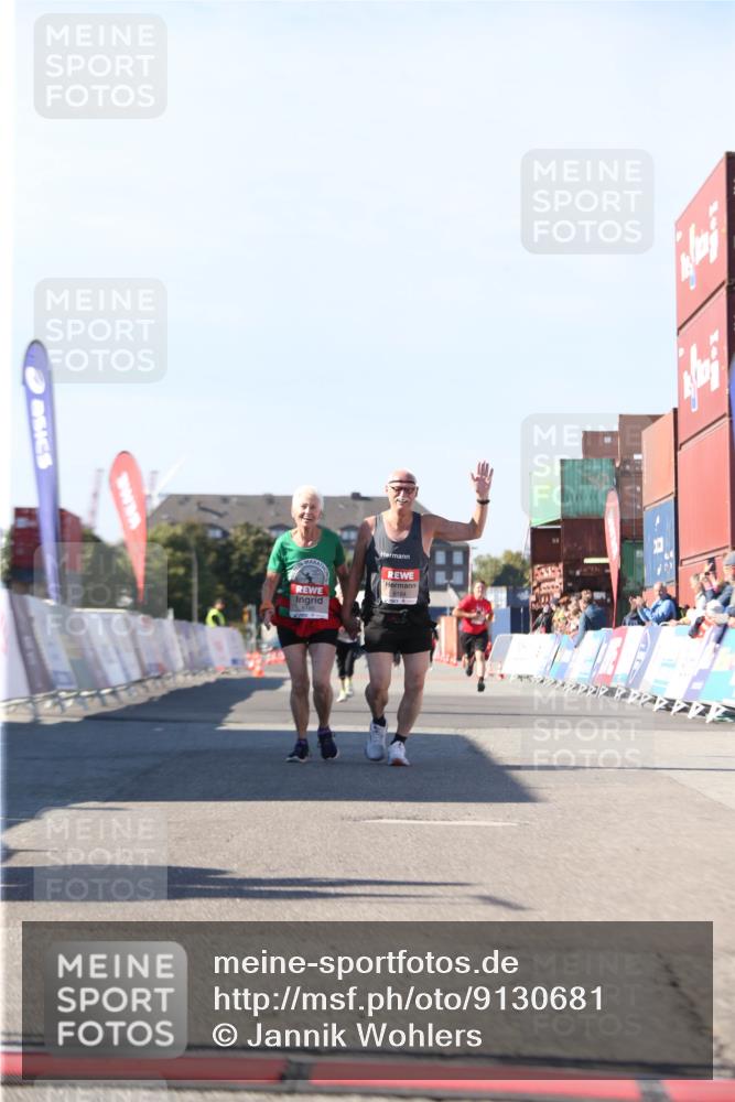 03.10.2025 - Köhlbrandbrückenlauf Jannik Wohlers http://msf.ph/oto/9130681 03.10.2025 13:48:07 Ziel 6164, 6165 meine-sportfotos.de