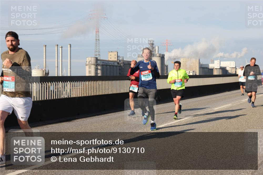 03.10.2025 - Köhlbrandbrückenlauf Lena Gebhardt http://msf.ph/oto/9130710 03.10.2025 09:49:39 Position 2 3835, 3379 meine-sportfotos.de