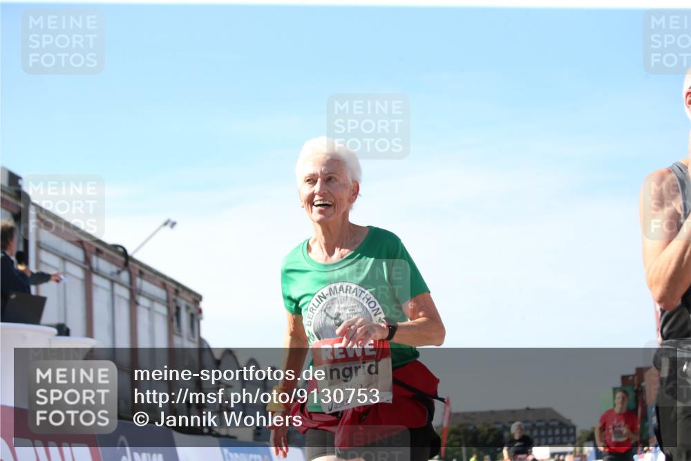 03.10.2025 - Köhlbrandbrückenlauf Jannik Wohlers http://msf.ph/oto/9130753 03.10.2025 13:48:14 Ziel 4824, 5735, 6164, 6165 meine-sportfotos.de
