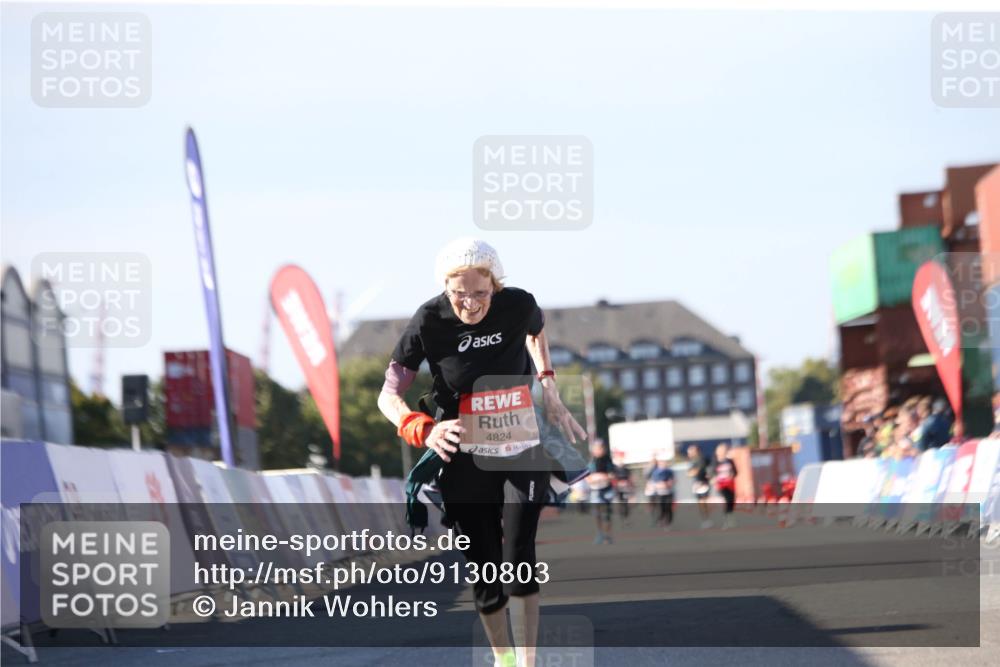 03.10.2025 - Köhlbrandbrückenlauf Jannik Wohlers http://msf.ph/oto/9130803 03.10.2025 13:48:18 Ziel 4824, 5735, 6164, 6165 meine-sportfotos.de