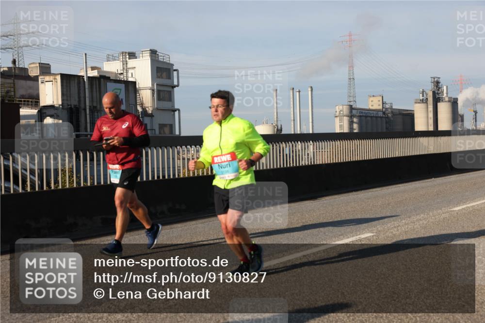 03.10.2025 - Köhlbrandbrückenlauf Lena Gebhardt http://msf.ph/oto/9130827 03.10.2025 09:49:42 Position 2 3198 meine-sportfotos.de