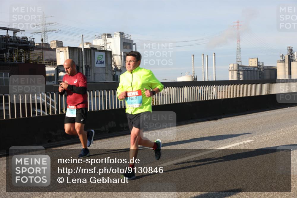 03.10.2025 - Köhlbrandbrückenlauf Lena Gebhardt http://msf.ph/oto/9130846 03.10.2025 09:49:42 Position 2 3198 meine-sportfotos.de