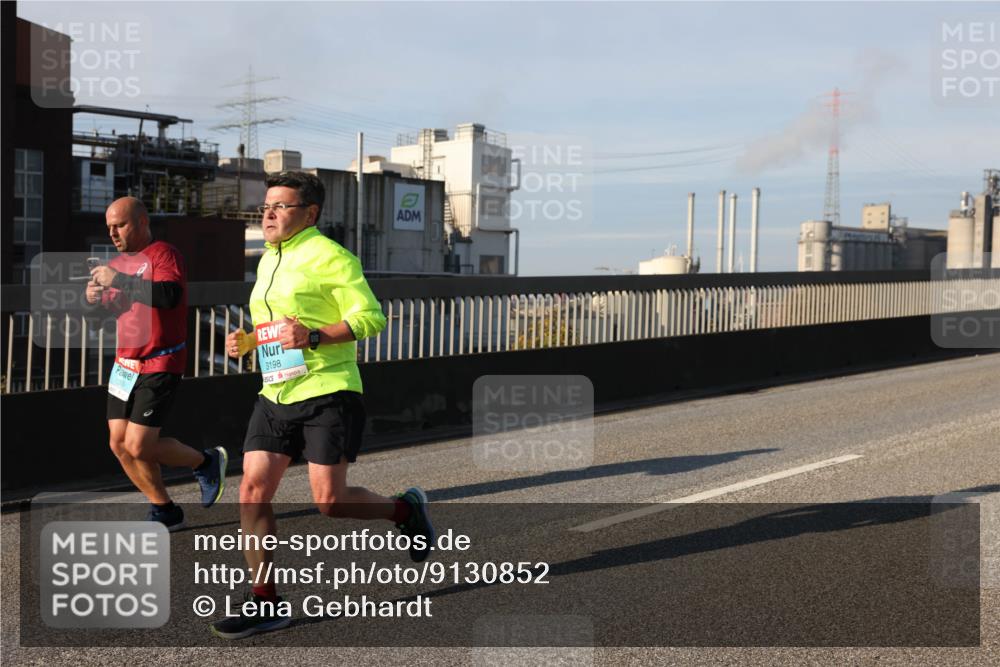 03.10.2025 - Köhlbrandbrückenlauf Lena Gebhardt http://msf.ph/oto/9130852 03.10.2025 09:49:42 Position 2 1299, 3198 meine-sportfotos.de