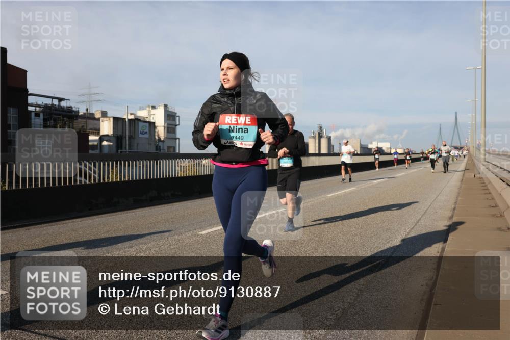 03.10.2025 - Köhlbrandbrückenlauf Lena Gebhardt http://msf.ph/oto/9130887 03.10.2025 09:49:43 Position 2 1449 meine-sportfotos.de