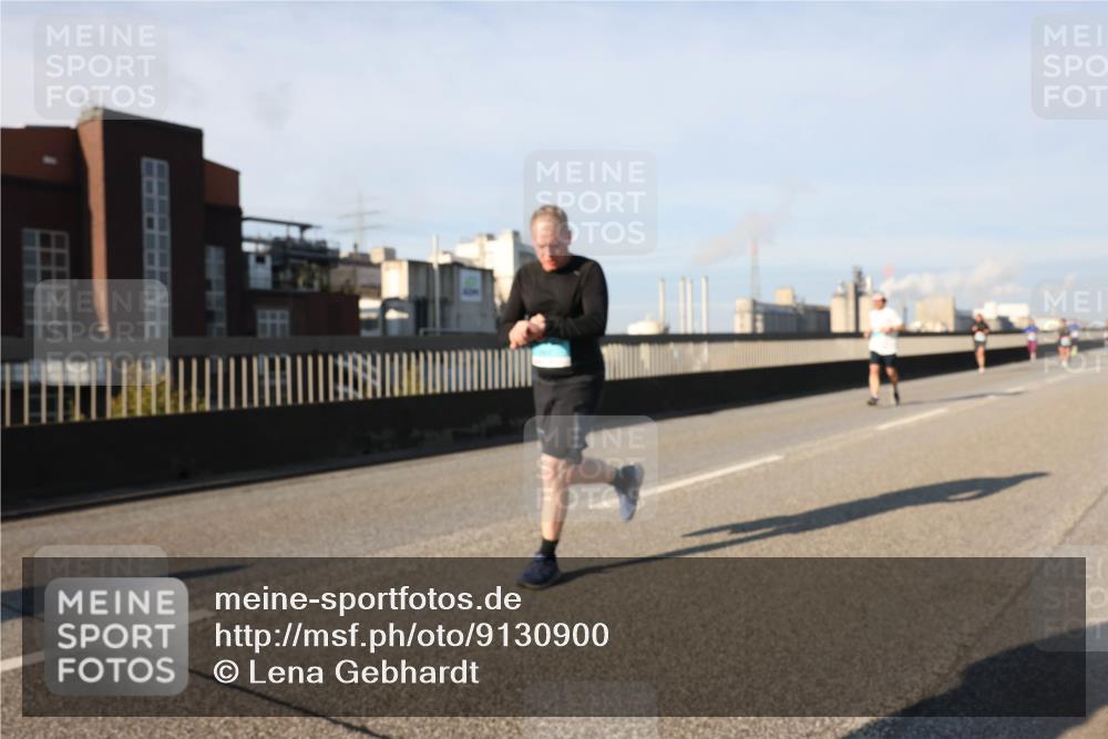 03.10.2025 - Köhlbrandbrückenlauf Lena Gebhardt http://msf.ph/oto/9130900 03.10.2025 09:49:44 Position 2  meine-sportfotos.de