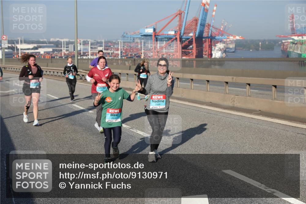 03.10.2025 - Köhlbrandbrückenlauf Yannick Fuchs http://msf.ph/oto/9130971 03.10.2025 09:03:15 Position 2 2898, 2899 meine-sportfotos.de