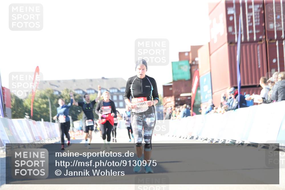 03.10.2025 - Köhlbrandbrückenlauf Jannik Wohlers http://msf.ph/oto/9130975 03.10.2025 13:48:43 Ziel 5581 meine-sportfotos.de