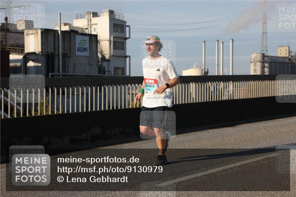 03.10.2025 - Köhlbrandbrückenlauf Lena Gebhardt http://msf.ph/oto/9130979 03.10.2025 09:49:47 Position 2 3481 meine-sportfotos.de