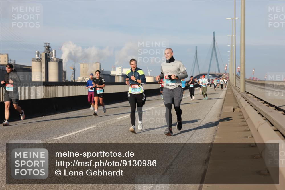 03.10.2025 - Köhlbrandbrückenlauf Lena Gebhardt http://msf.ph/oto/9130986 03.10.2025 09:49:48 Position 2 9, 1377 meine-sportfotos.de