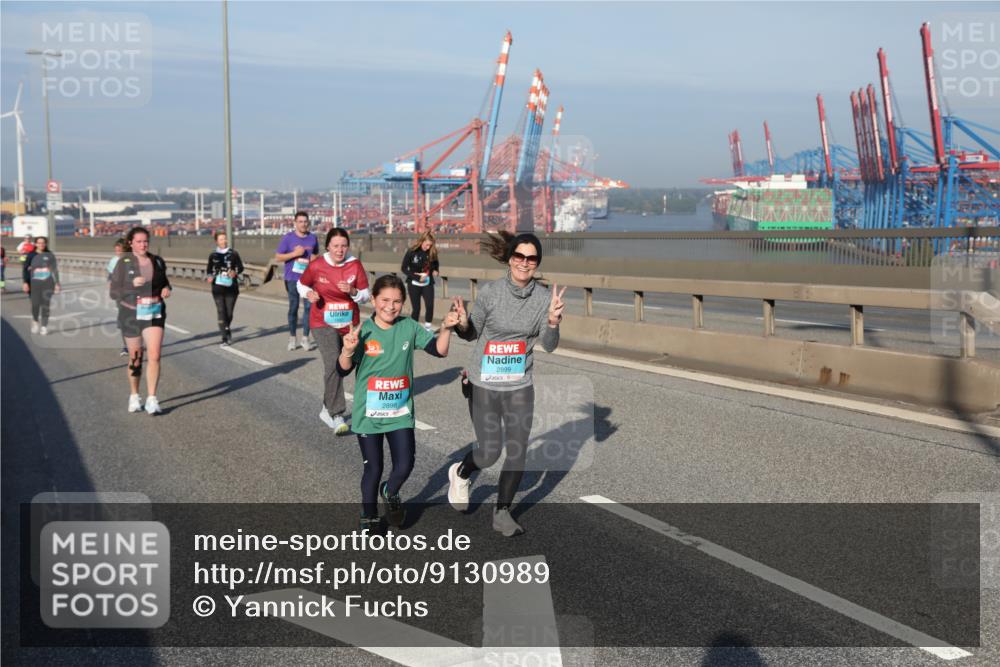 03.10.2025 - Köhlbrandbrückenlauf Yannick Fuchs http://msf.ph/oto/9130989 03.10.2025 09:03:16 Position 2 2898, 2899 meine-sportfotos.de