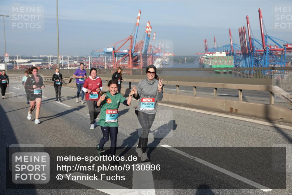 03.10.2025 - Köhlbrandbrückenlauf Yannick Fuchs http://msf.ph/oto/9130996 03.10.2025 09:03:16 Position 2 2898, 2899 meine-sportfotos.de