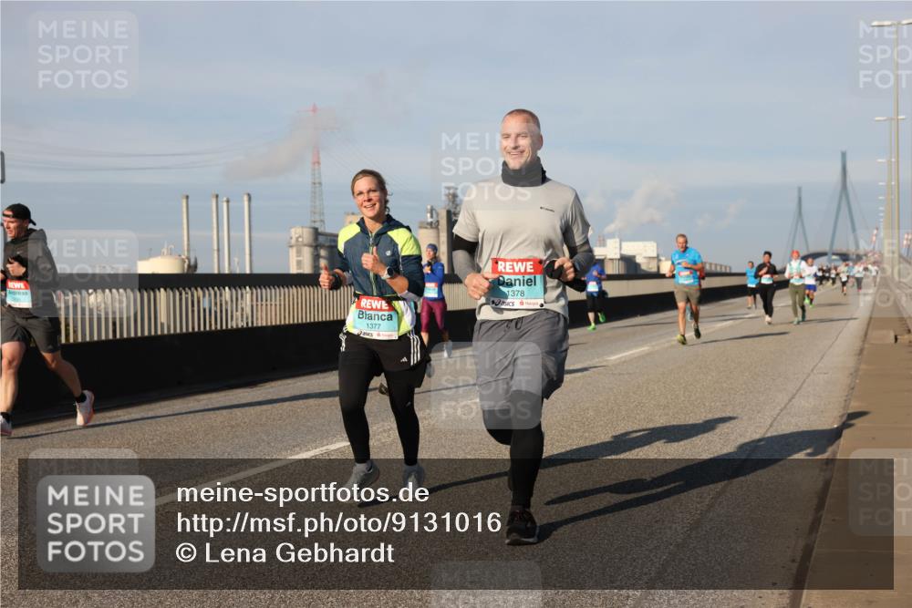 03.10.2025 - Köhlbrandbrückenlauf Lena Gebhardt http://msf.ph/oto/9131016 03.10.2025 09:49:50 Position 2 1377, 1378 meine-sportfotos.de