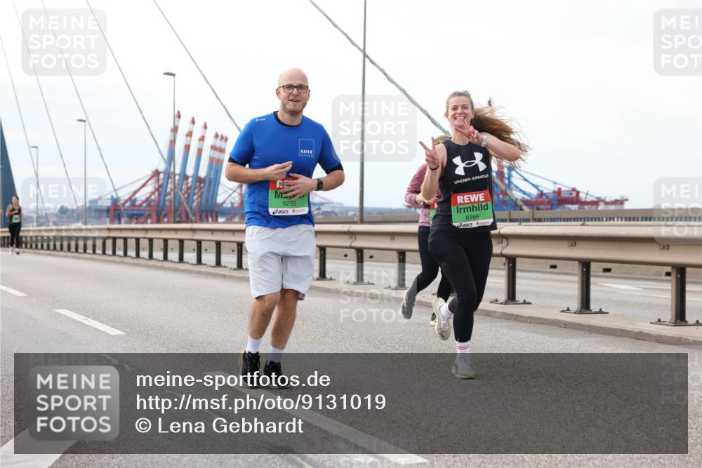 03.10.2025 - Köhlbrandbrückenlauf Lena Gebhardt http://msf.ph/oto/9131019 03.10.2025 16:06:56 Position 2 9255, 8186 meine-sportfotos.de
