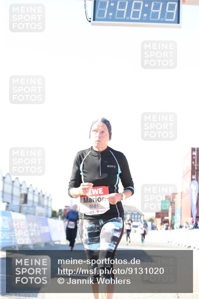 03.10.2025 - Köhlbrandbrückenlauf Jannik Wohlers http://msf.ph/oto/9131020 03.10.2025 13:48:49 Ziel 4157, 5216, 5497, 5581 meine-sportfotos.de