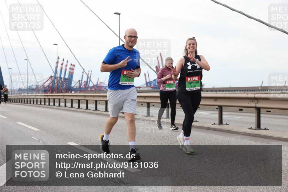 03.10.2025 - Köhlbrandbrückenlauf Lena Gebhardt http://msf.ph/oto/9131036 03.10.2025 16:06:56 Position 2 9255, 8186 meine-sportfotos.de