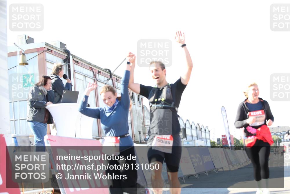 03.10.2025 - Köhlbrandbrückenlauf Jannik Wohlers http://msf.ph/oto/9131050 03.10.2025 13:48:54 Ziel 4157, 4273, 5216, 5497, 5581, 6096 meine-sportfotos.de