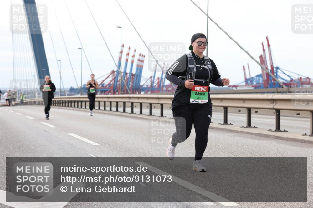 03.10.2025 - Köhlbrandbrückenlauf Lena Gebhardt http://msf.ph/oto/9131073 03.10.2025 16:07:03 Position 2 8510 meine-sportfotos.de